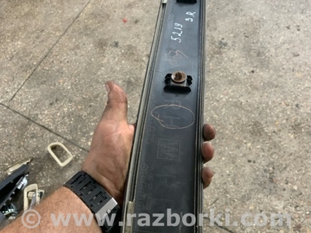 ФОТО Накладка на дверь задняя правая для Subaru Tribeca B9 (05-08) Київ