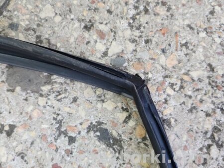 ФОТО Направляющая стекла передняя правая для Subaru Tribeca B9 (05-08) Київ