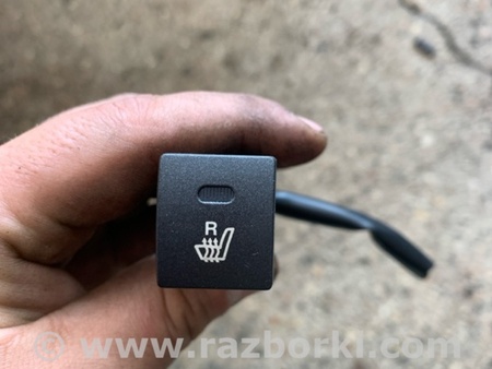 ФОТО Кнопка подогрева сидений правая для KIA Sorento 1 BL (02-09) Київ