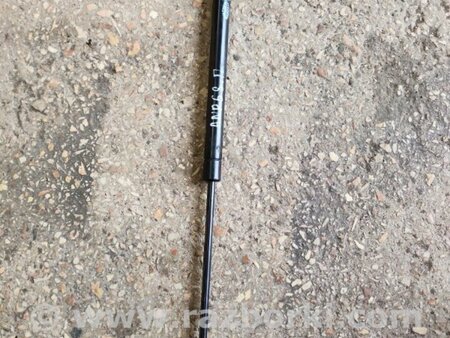 ФОТО Амортизатор капота для KIA Sorento 1 BL (02-09) Київ