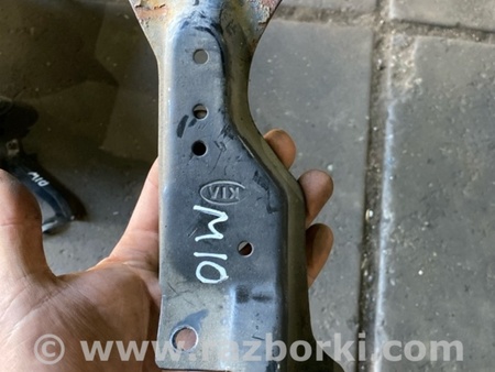 ФОТО Кронштейн для KIA Sorento 1 BL (02-09) Київ