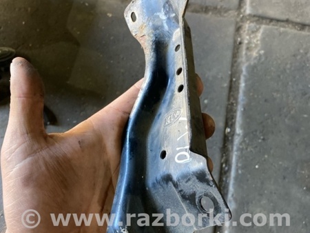 ФОТО Кронштейн для KIA Sorento 1 BL (02-09) Київ