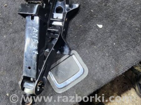 ФОТО Домкрат для Subaru Outback Киев
