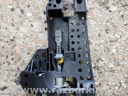 ФОТО Кронштейн ручки дверной передний левый для Audi (Ауди) A6 C7 4G (11-18) Київ