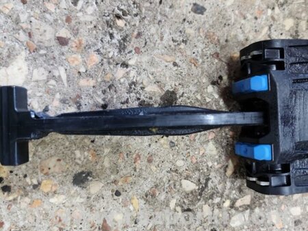 ФОТО Ограничитель двери передний левый для Audi (Ауди) A6 C7 4G (11-18) Київ