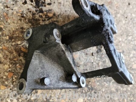 ФОТО Кронштейн для Subaru Tribeca B9 (05-08) Київ