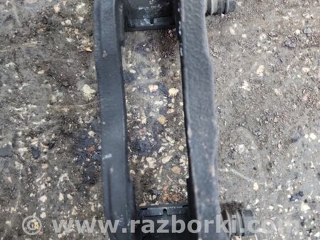 ФОТО Скоба суппорта передняя левая для Subaru Outback V BS (14-21) Київ