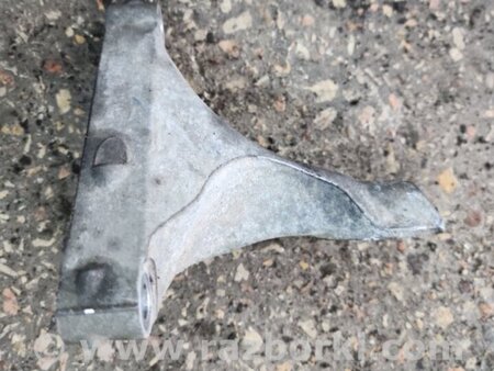 ФОТО Кронштейн правый для Subaru Outback V BS (14-21) Київ