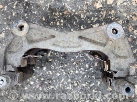 ФОТО Скоба суппорта передняя правая для Subaru Tribeca B9 (05-08) Київ