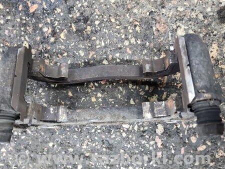 ФОТО Скоба суппорта передняя левая для Subaru Tribeca B9 (05-08) Київ