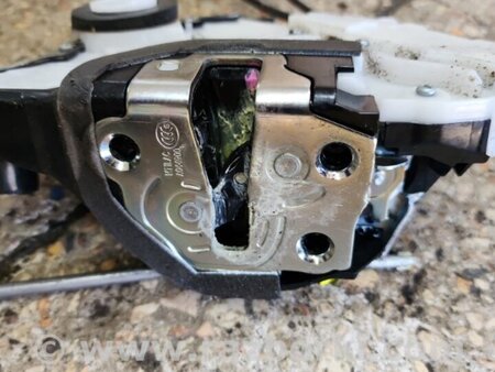 ФОТО Замок двери передний левый для Subaru Outback V BS (14-21) Київ