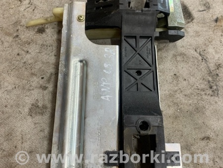 ФОТО Кронштейн ручки дверной задний правый для Subaru Tribeca B9 (05-08) Київ