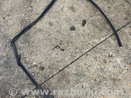 ФОТО Направляющая стекла задняя левая для Subaru Tribeca B9 (05-08) Київ