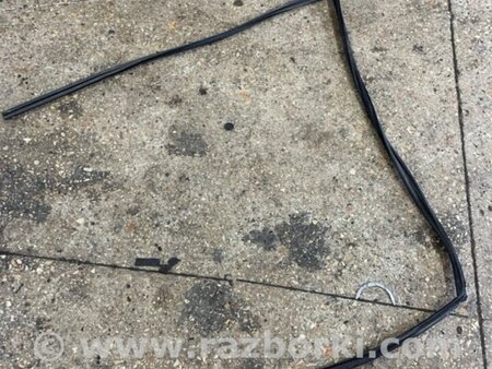 ФОТО Направляющая стекла передняя правая для Subaru Tribeca B9 (05-08) Київ