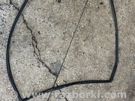 ФОТО Направляющая стекла задняя правая для Subaru Tribeca B9 (05-08) Київ