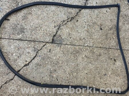 ФОТО Уплотнительная резинка передняя левая для Subaru Tribeca B9 (05-08) Київ