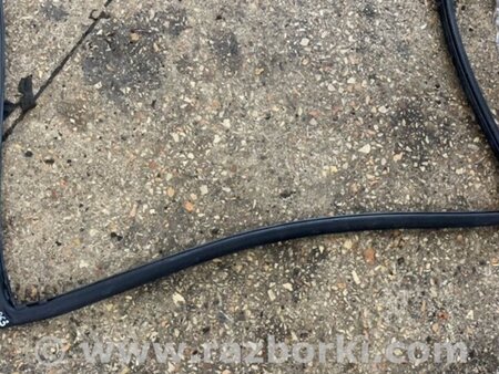 ФОТО Уплотнительная резинка задняя левая для Subaru Tribeca B9 (05-08) Київ