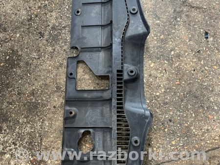 ФОТО Накладка радиатора для Subaru Tribeca B9 (05-08) Київ