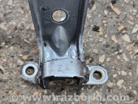 ФОТО Петля двери для Subaru Tribeca B9 (05-08) Київ