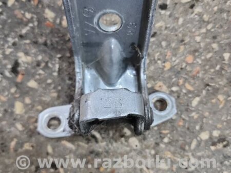ФОТО Петля двери для Subaru Tribeca B9 (05-08) Київ