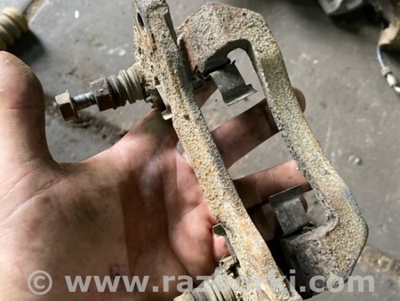 ФОТО Скоба суппорта задняя правая для Subaru Outback III BP/BL (03-09) Київ