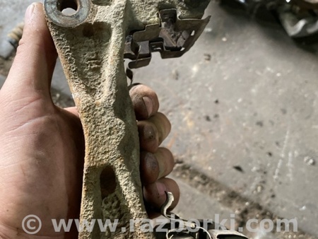 ФОТО Скоба суппорта передняя левая для Subaru Outback III BP/BL (03-09) Київ