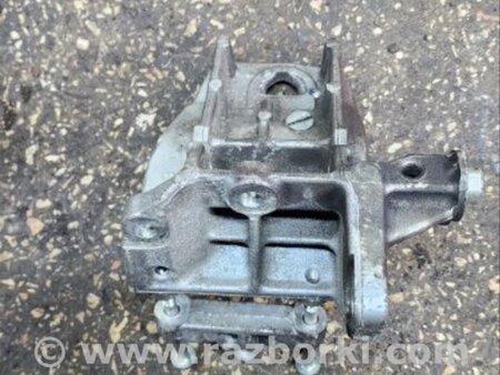 ФОТО Кронштейн для Subaru Outback Киев