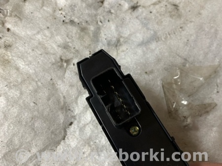 ФОТО Кнопка стеклоподъемника задняя левая для Hyundai ix35 I LM/EL Tucson (10-17) Київ
