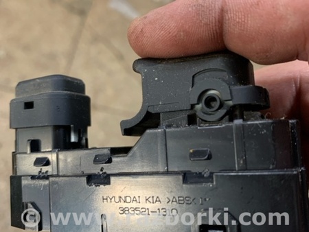 ФОТО Кнопка стеклоподъемника задняя левая для Hyundai ix35 I LM/EL Tucson (10-17) Київ