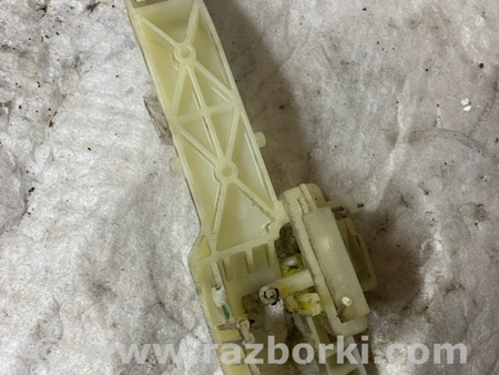 ФОТО Кронштейн ручки дверной задний левый для Hyundai ix35 I LM/EL Tucson (10-17) Київ