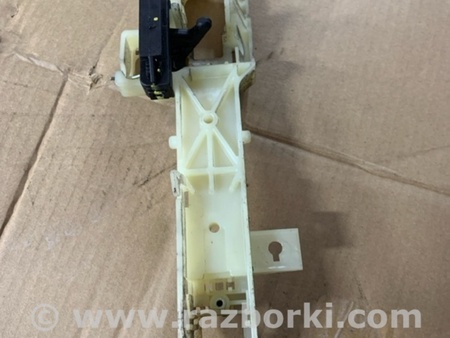 ФОТО Кронштейн ручки дверной передний левый для Hyundai ix35 I LM/EL Tucson (10-17) Київ