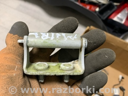 ФОТО Петля багажника задняя левая для Nissan Qashqai/Roque Sport J11 (13-21) Київ