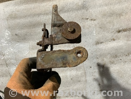 ФОТО Кронштейн правый для Mazda 6 GL рестайл 1,2 (15-26) Київ