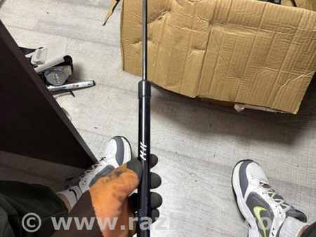 ФОТО Амортизатор багажника для Nissan Qashqai/Roque Sport J11 (13-21) Київ