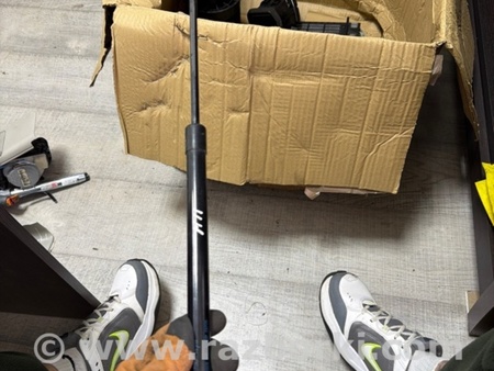 ФОТО Амортизатор багажника для Nissan Qashqai/Roque Sport J11 (13-21) Київ