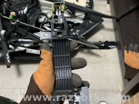 ФОТО Кронштейн ручки дверной передний левый для Mazda 6 GL рестайл 1,2 (15-26) Київ