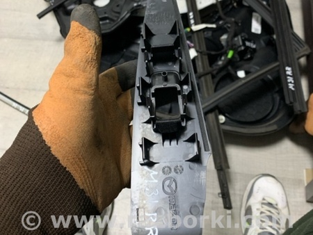 ФОТО Накладка на дверь задняя правая для Mazda 6 GL рестайл 1,2 (15-26) Київ