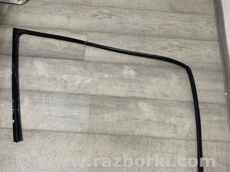 ФОТО Уплотнительная резинка передняя левая для Nissan Qashqai/Roque Sport J11 (13-21) Київ
