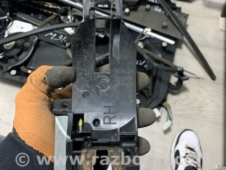 ФОТО Кронштейн ручки дверной передний правый для Nissan Qashqai/Roque Sport J11 (13-21) Київ