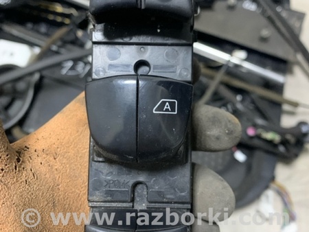 ФОТО Блок кнопок передний правый для Nissan Qashqai/Roque Sport J11 (13-21) Київ