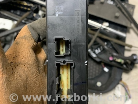 ФОТО Блок кнопок передний правый для Nissan Qashqai/Roque Sport J11 (13-21) Київ