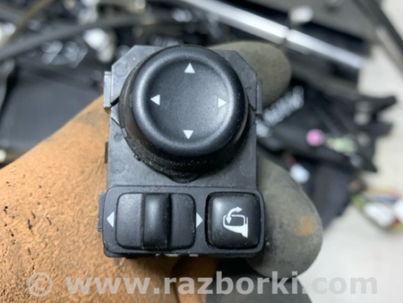 ФОТО Кнопка передняя правая для Nissan Qashqai/Roque Sport J11 (13-21) Київ