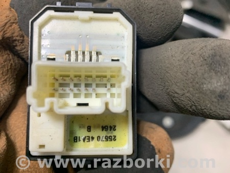 ФОТО Кнопка передняя правая для Nissan Qashqai/Roque Sport J11 (13-21) Київ