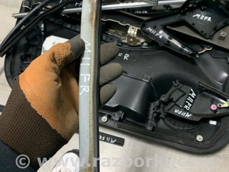 ФОТО Направляющая стекла передняя правая для Nissan Qashqai/Roque Sport J11 (13-21) Київ