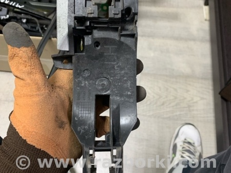 ФОТО Кронштейн ручки дверной задний левый для Nissan Qashqai/Roque Sport J11 (13-21) Київ