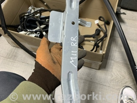 ФОТО Кронштейн задний правый для Nissan Qashqai/Roque Sport J11 (13-21) Київ