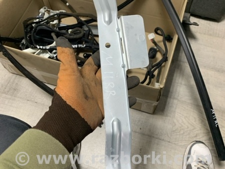 ФОТО Кронштейн задний правый для Nissan Qashqai/Roque Sport J11 (13-21) Київ