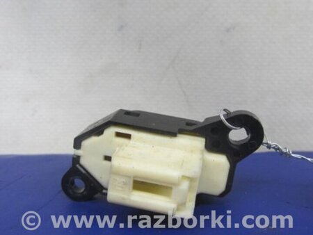 ФОТО Кнопка центрального замка для Mazda 6 GG/GY (2002-2008) Киев