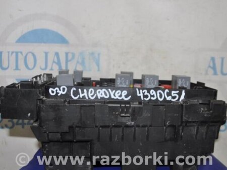 ФОТО Блок предохранителей для Jeep Cherokee (2014-) Киев