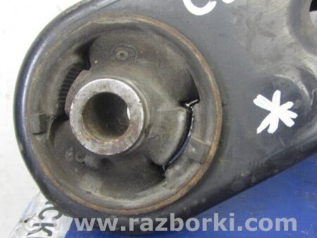 ФОТО Рычаг передний нижний для Toyota Corolla E120 (08.2000-02.2007) Киев